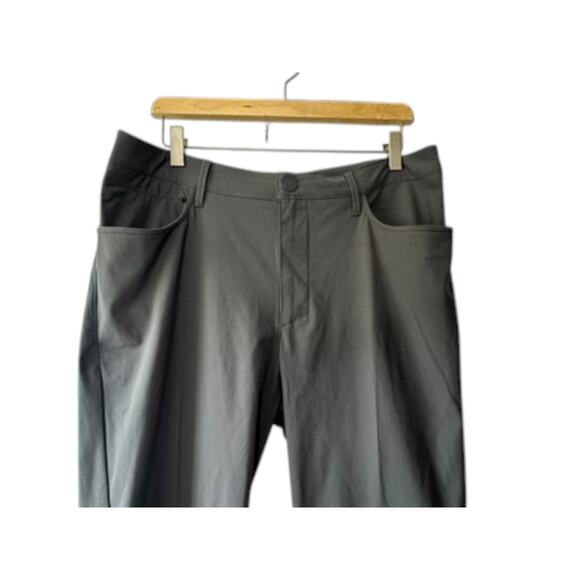 All In Motion Gray Lightweight Flat Front Pants Men's 34x32 - Picture 2 of 5